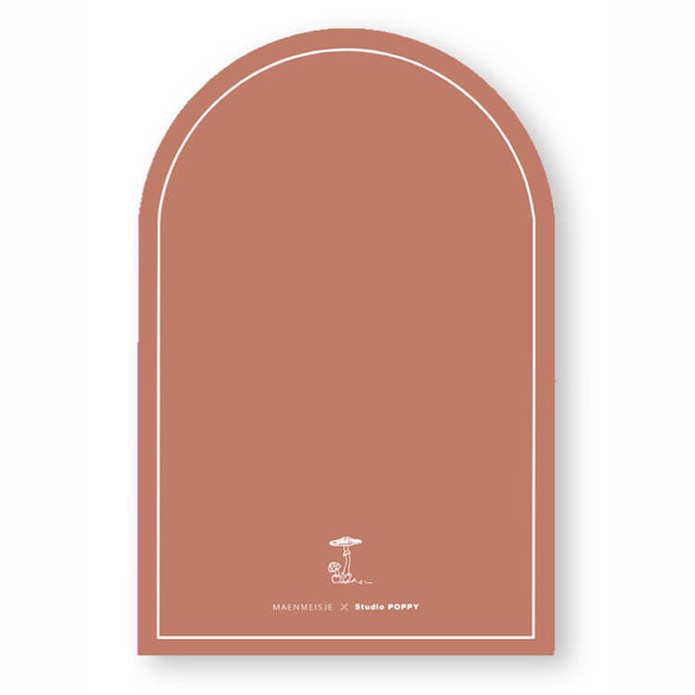 Een uniek geboortekaartje in boogvorm met handgetekende boom. Prachtige lijntekeningen van bosdieren zijn te selecteren in deze collectie samen met Maenmeisje. De roestkleuren zijn zorgvuldig gekozen maar je mag uiteraard jouw eigen combinaties bepalen.