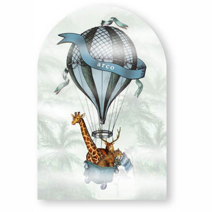 Geboortekaartje boogvorm met luchtballon in de jungle