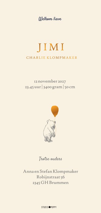 Origineel formaat geboortekaartje met Winnie the Pooh aan een ballon zwevend door de lucht. O jee, als ik maar niet val! Maar Pooh, wat als nu zweeft? Leuk om te combineren met de beroemde versjes uit de Winnie the Pooh boekjes. Vraag eens een gratis proe